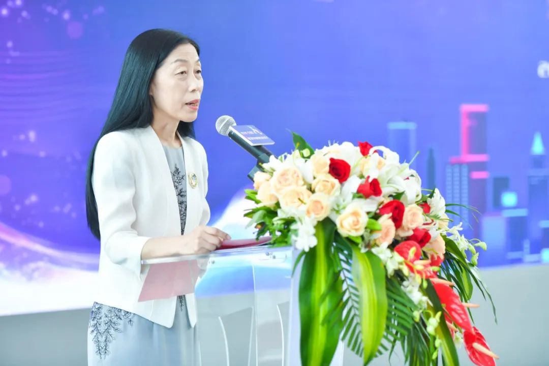 徐汇区女企业家协会成立，汇付天下总裁穆海洁受邀出席(图2)