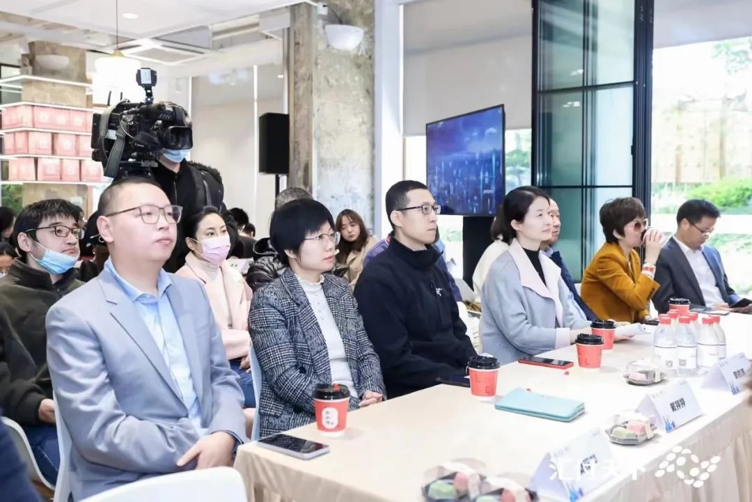 汇付天下牵手新徐汇集团,助力乔家栅、乌中市集玩转数字生活新时尚(图12) 汇付天下牵手新徐汇集团,助力乔家栅、乌中市集玩转数字生活新时尚(图12)