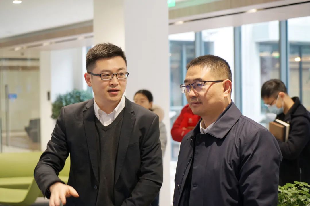 上海市通信管理局副局长王天广一行来访调研汇付天下(图4)